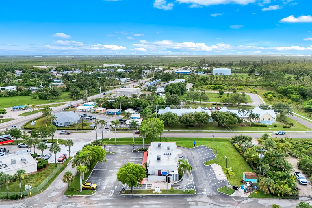 10493 Stringfellow Rd, Bokeelia, FL 33922
