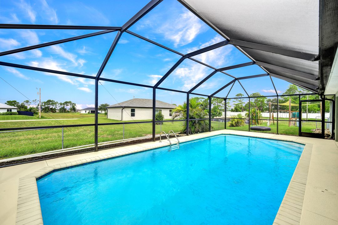 4414 Garden Blvd, Cape Coral, FL 33909