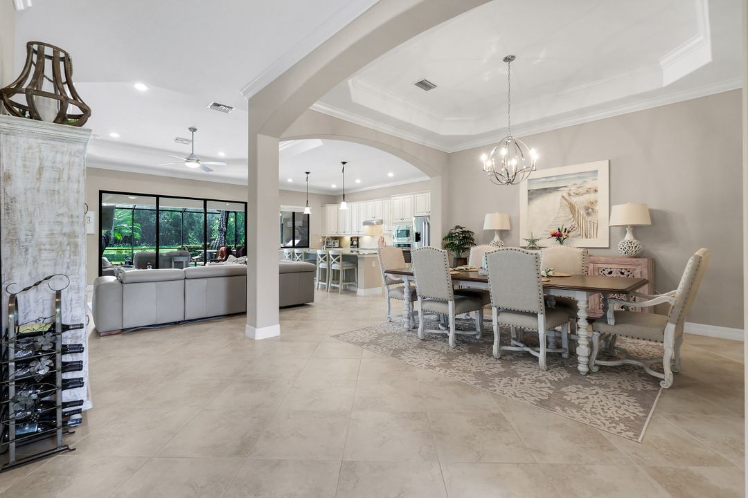 12832 Kinross Ln, Naples, FL 34120