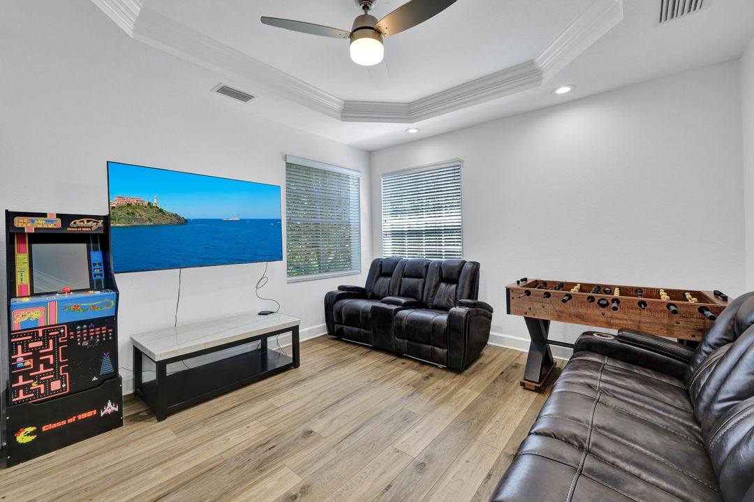 20001 Seadale Ct, Estero, FL 33928