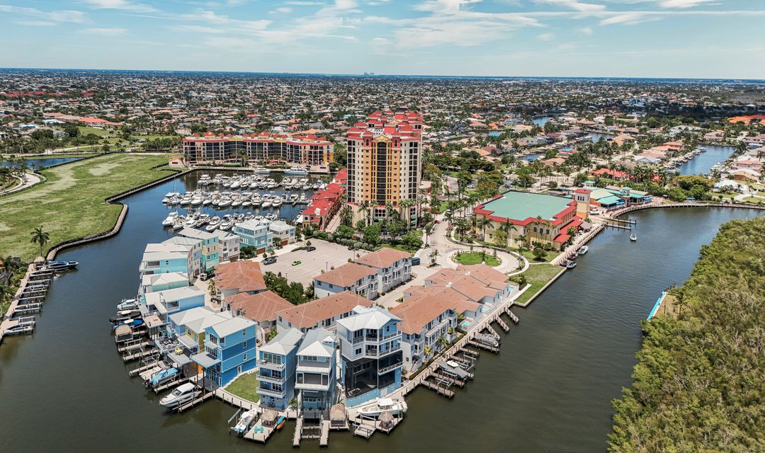 5826 Shell Cove Drive, Cape Coral, FL 33914