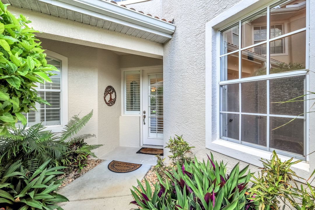 3082 Windsong Ct #303, Naples, FL 34109