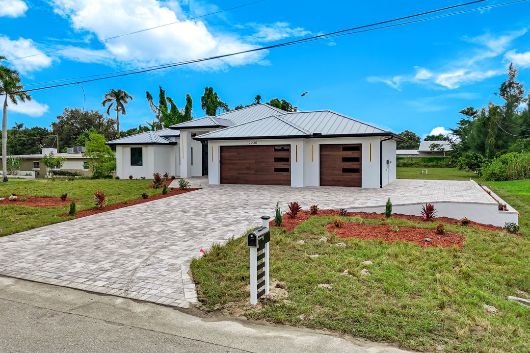 2230 Moreno Ave, Fort Myers, FL 33901