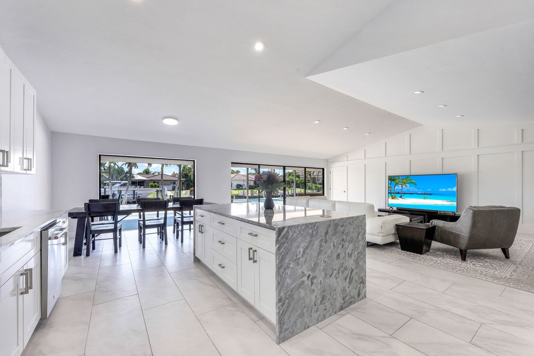 6812 Griffin Blvd, Fort Myers, FL 33908