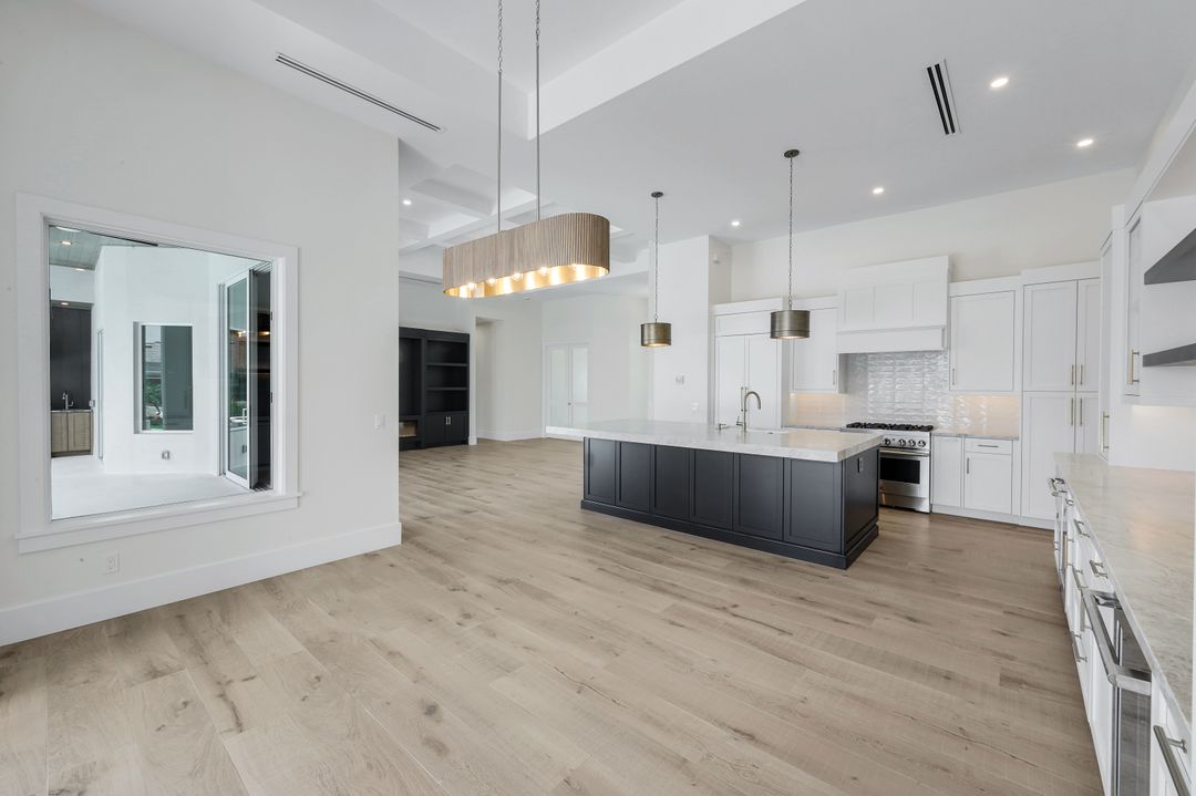 488 Capri Ct, Marco Island, FL 34145