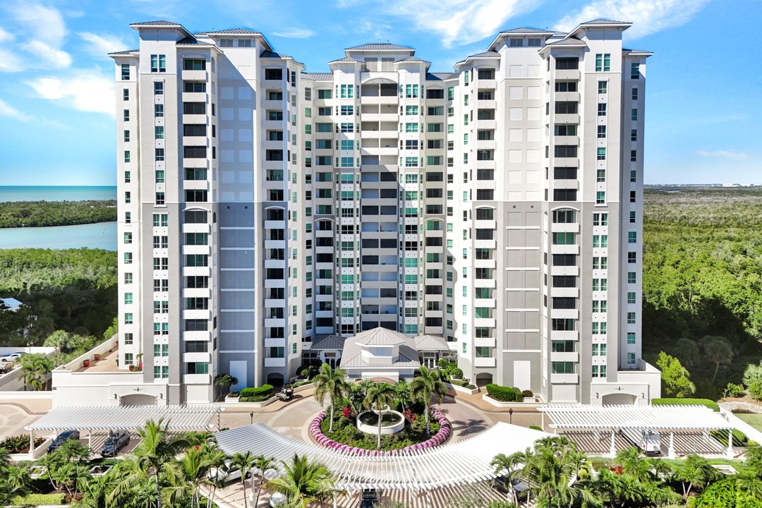 285 Grande Way #1601, Naples, FL 34110