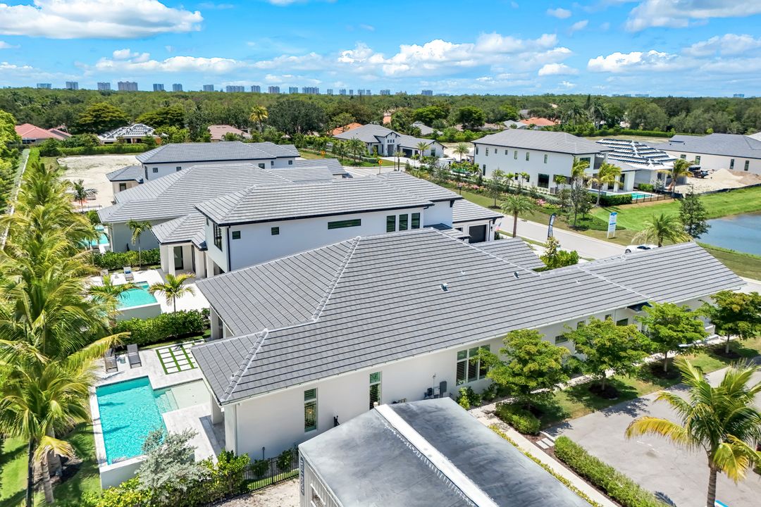 6630 Palisades Ave, Naples, FL 34109