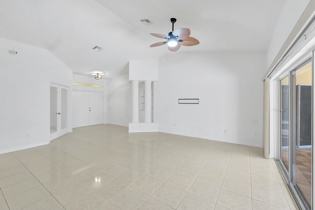 4327 SW 19th Ave, Cape Coral, FL 33914