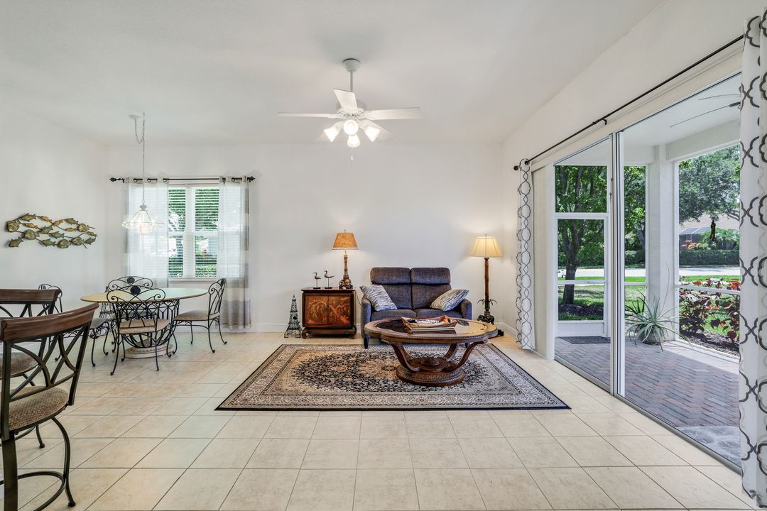 994 Eastham Way #101, Naples, FL 34104