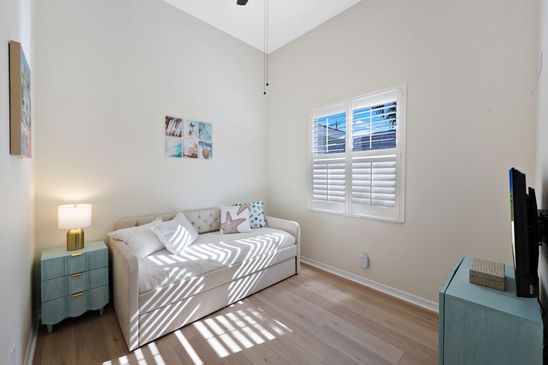 1426 SE 32nd St, Cape Coral, FL 33904