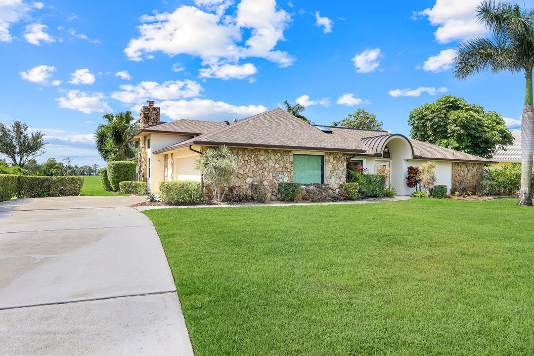 16902 Timberlakes Dr, Fort Myers, FL 33908
