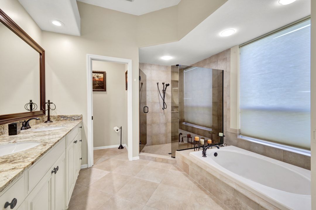 28385 Sombrero Dr, Bonita Springs, FL 34135