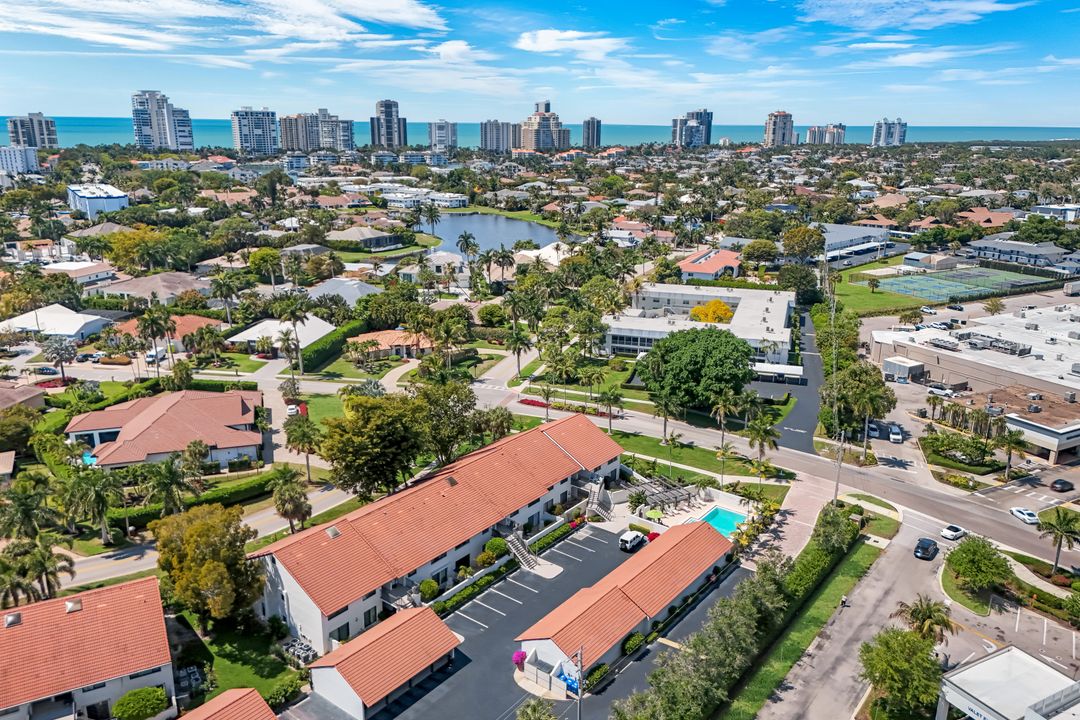 4092 Belair Ln #15, Naples, FL 34103