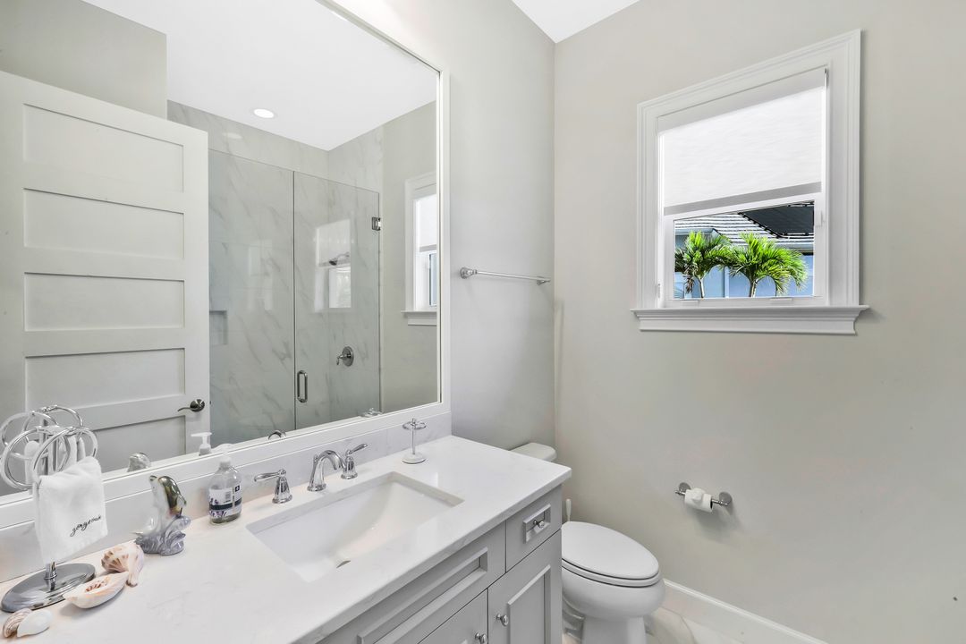 6072 Lucaya Wy, Naples, FL 34112