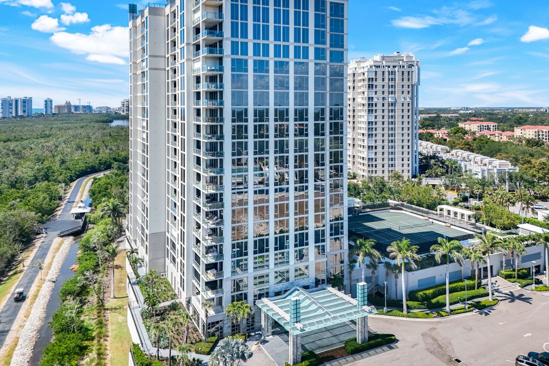 6897 Grenadier Blvd #601, Naples, FL 34108