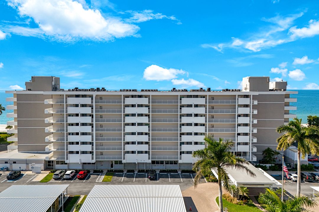 3443 Gulf Shore Blvd N #3044, Naples, FL 34103