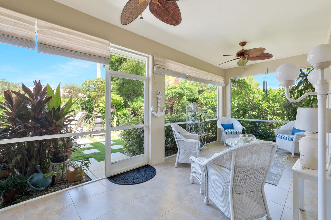 186 Muirfield Cir, Naples, FL 34113