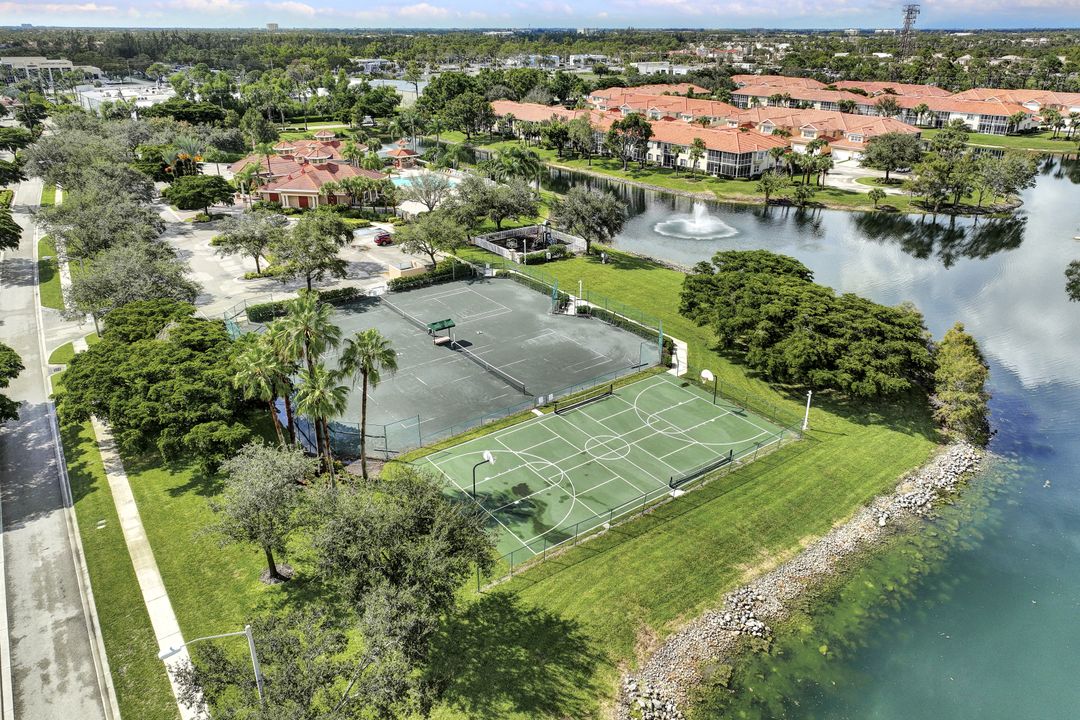 13968 Avon Park Cir, Fort Myers, FL 33912