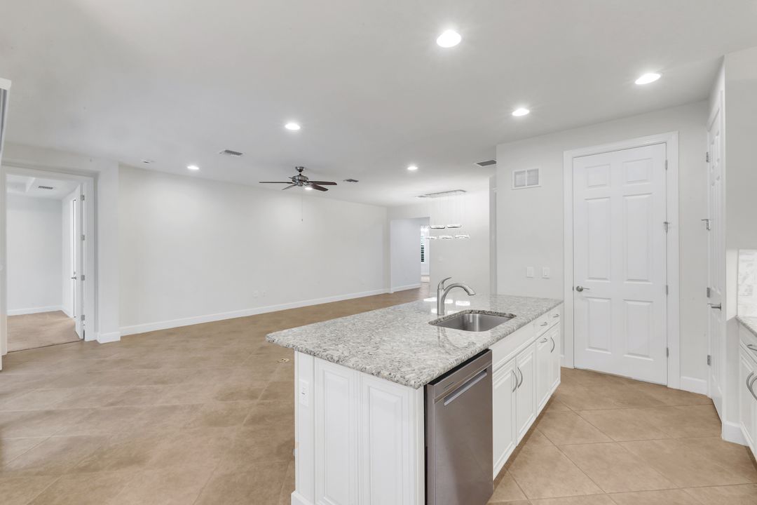 16367 Halberry Ln, Naples, FL 34110