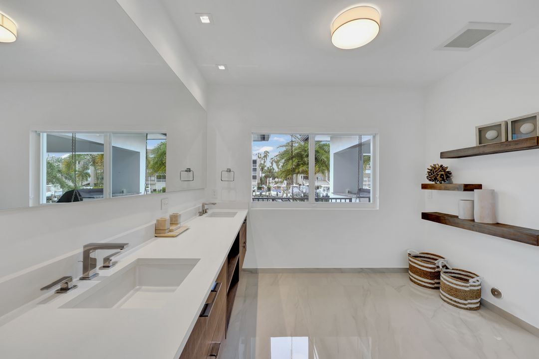 860 Partridge Ct, Marco Island, FL 34145
