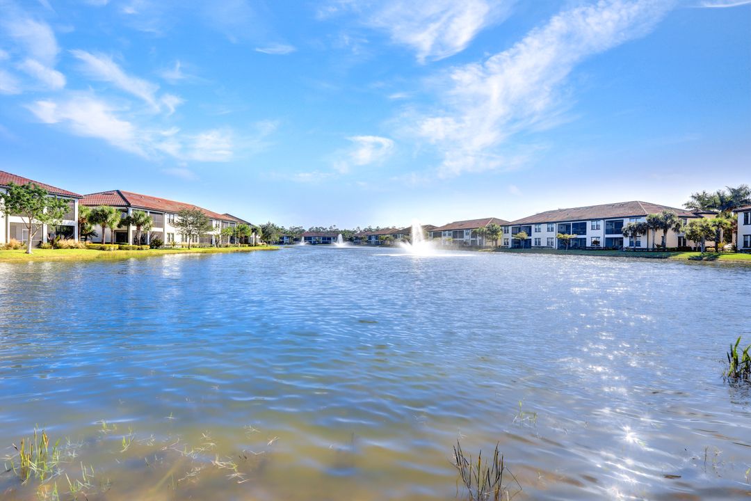 15213 Butler Lake Dr, Naples, FL 34109