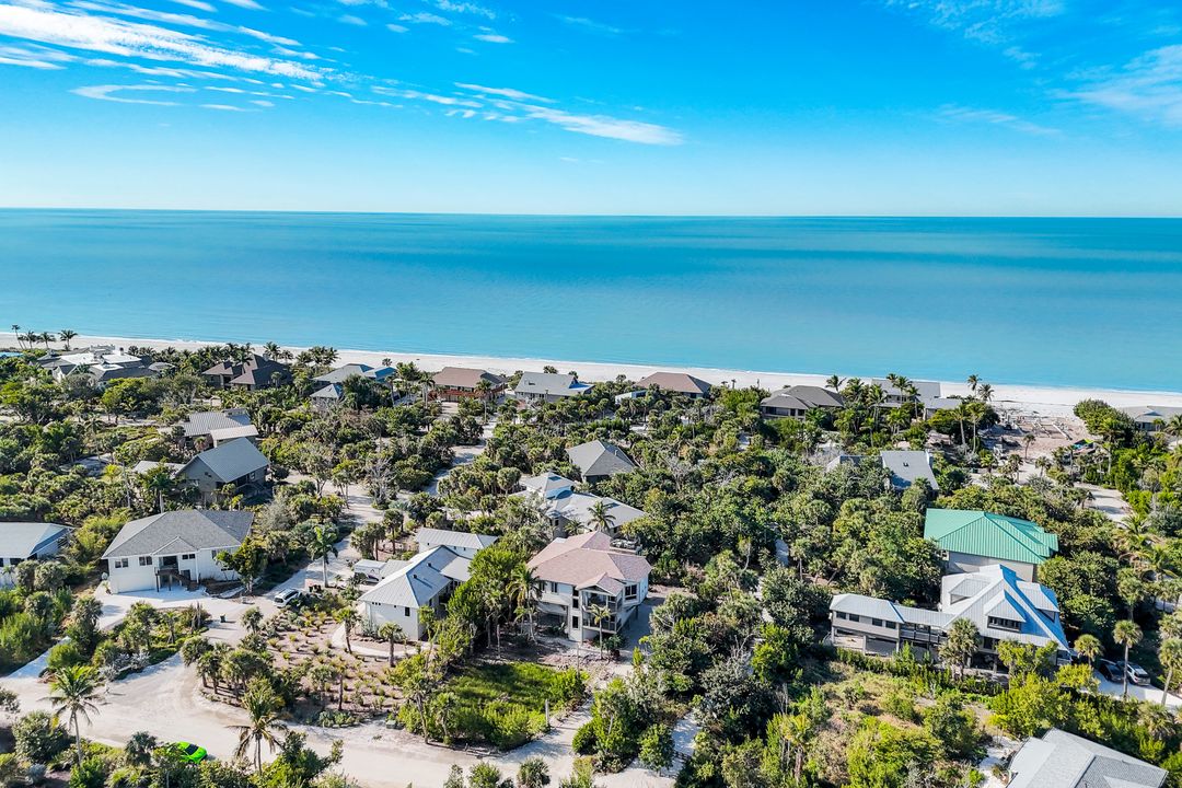 4353 Gulf Pines Dr, Sanibel, FL 33957