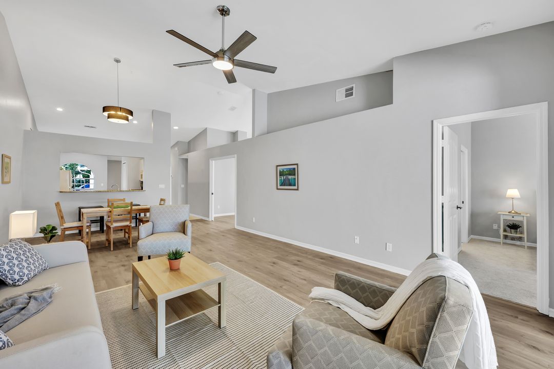 661 Captn Kate Ct, Naples, FL 34110