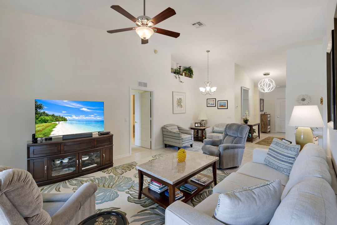 3365 Grand Cypress Dr #201, Naples, FL 34119