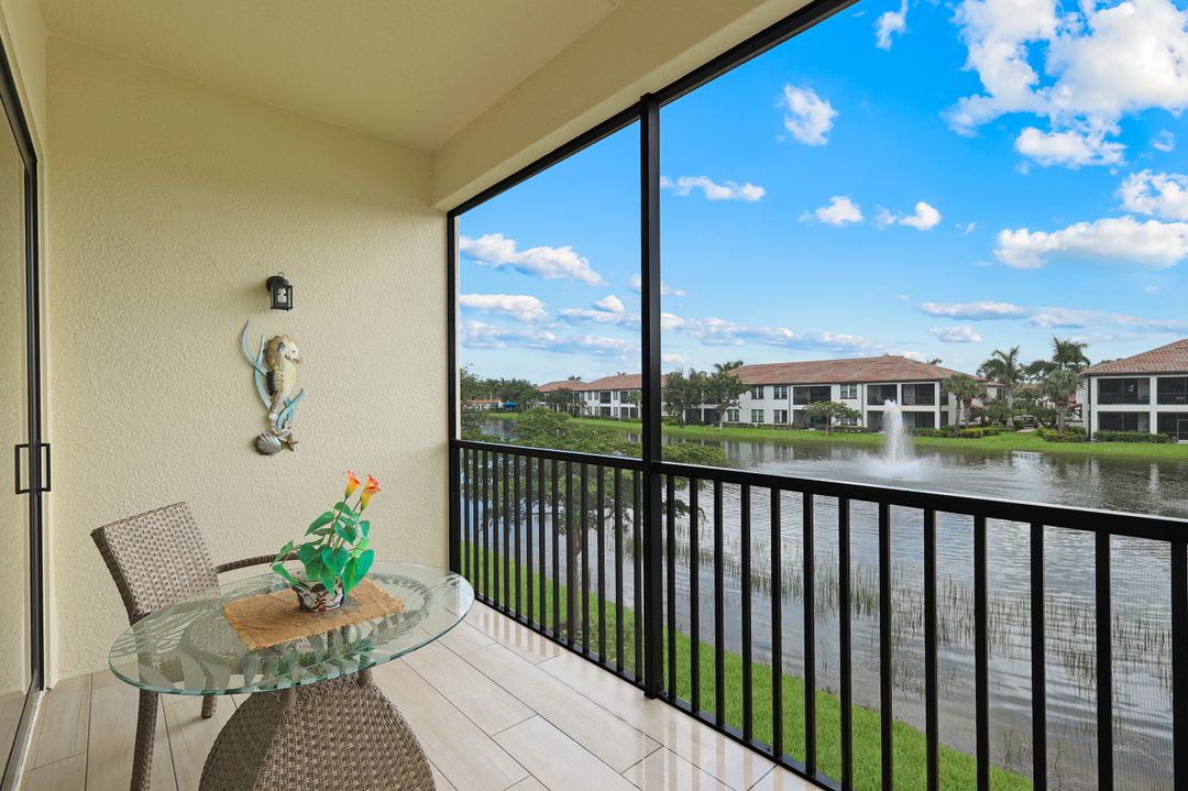 15114 Palmer Lake Cir #203, Naples, FL 34109