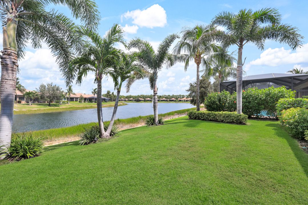 9096 Isla Bella Cir, Bonita Springs, FL 34135