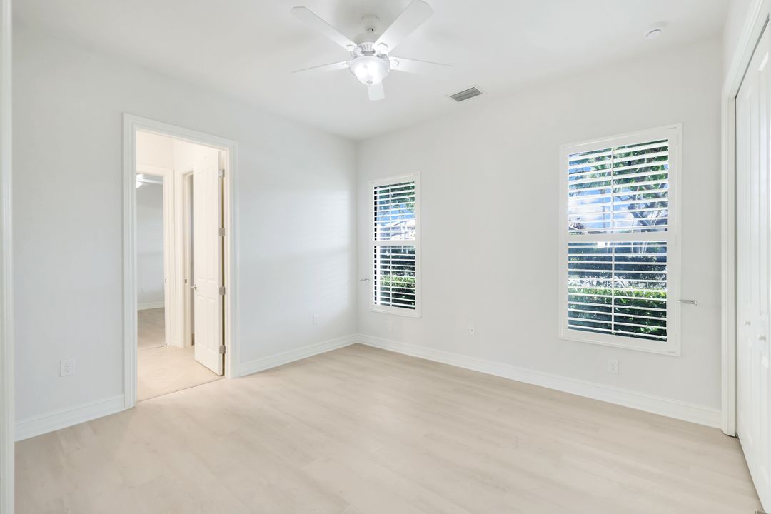 6419 Vivaldi Ct, Naples, FL 34113