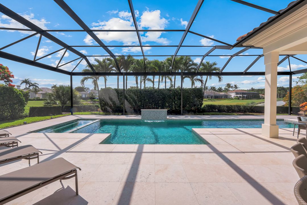 2048 Isla Vista Ln, Naples, FL 34105