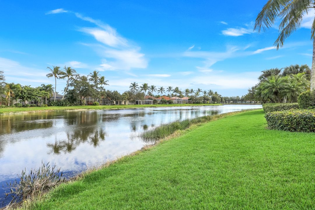 5058 Kingston Way, Naples, FL 34119