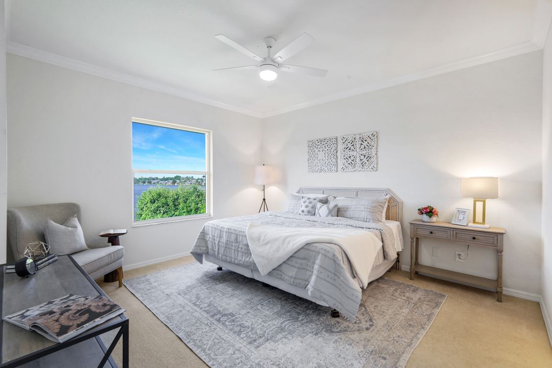 2390 Piccadilly Circus #202, Naples, FL 34112