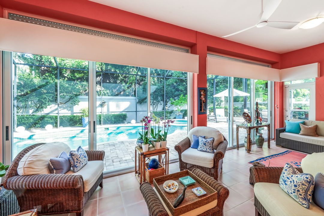 353 Carlton Pl, Naples, FL 34108