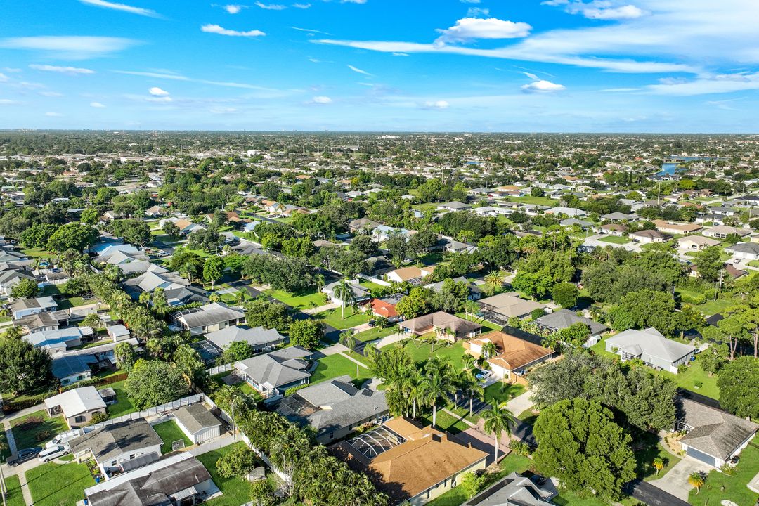 13760 Willow Bridge Dr, North Fort Myers, FL 33903