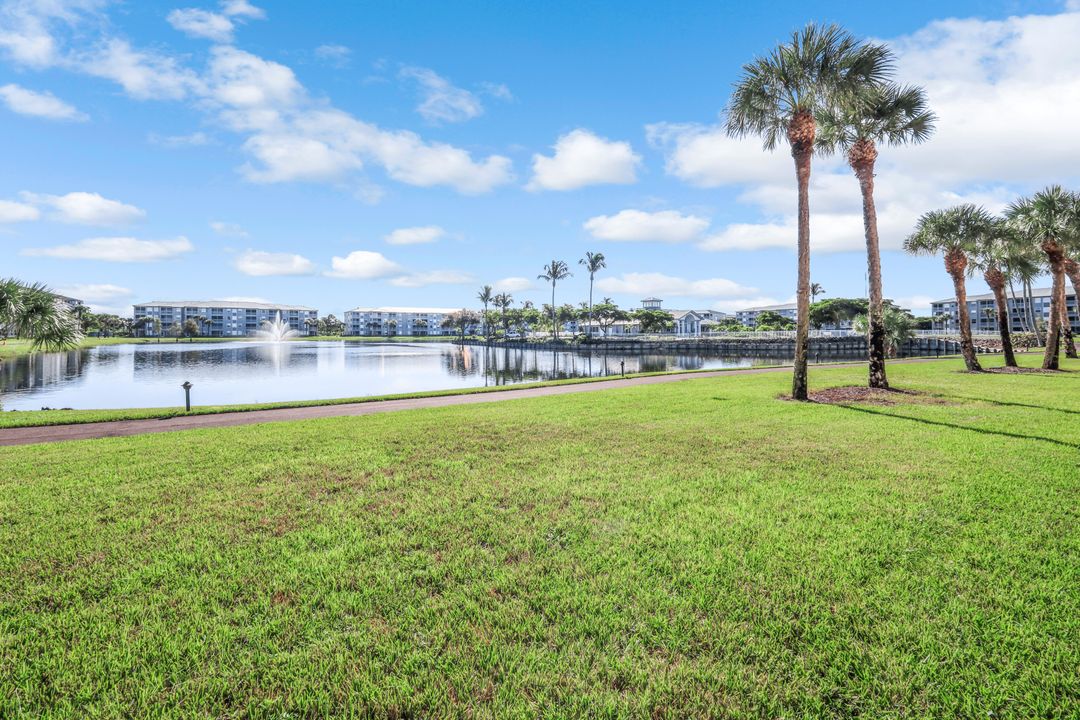 16685 Lake Cir Dr #1012, Fort Myers, FL 33908