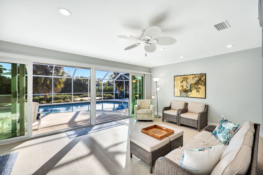 1010 Kings Crown Dr, Sanibel, FL 33957