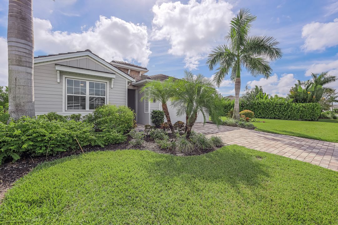 28185 Seasons Tide Ave, Bonita Springs, FL 34135