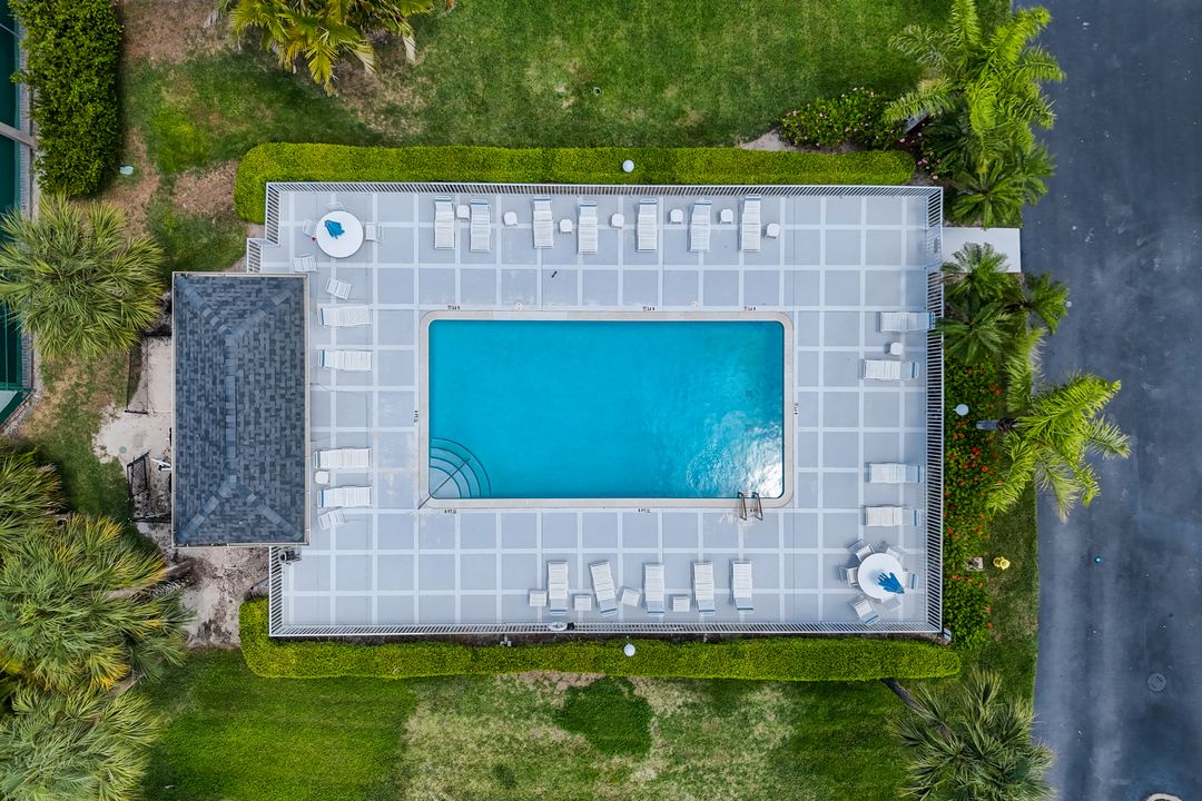 1340 Charleston Square Dr #101, Naples, FL 34110