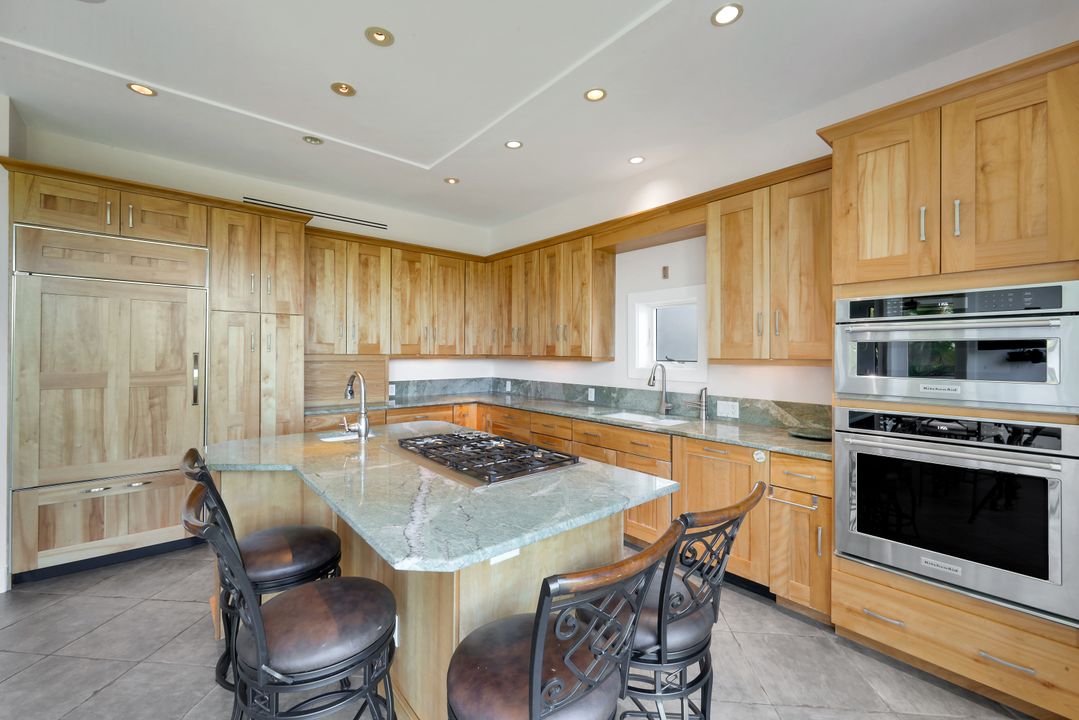 834 Hideaway Cir W, Marco Island, FL 34145