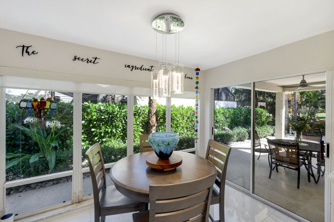 370 Edgemere Way N, Naples, FL 34105