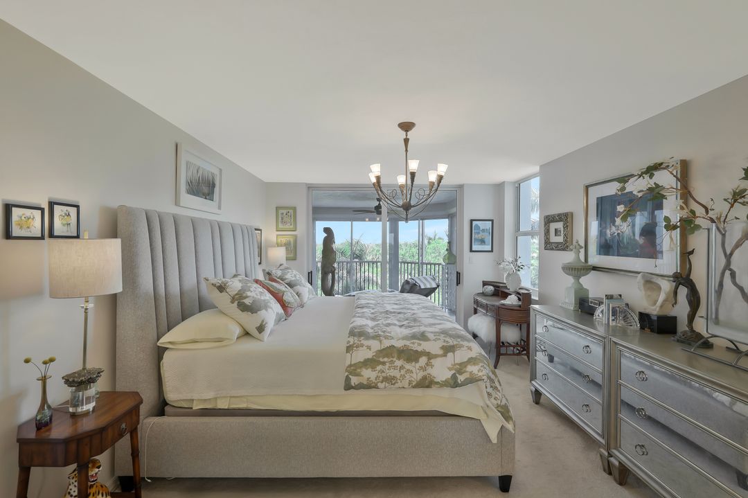 6573 Marissa Loop #303, Naples, FL 34108