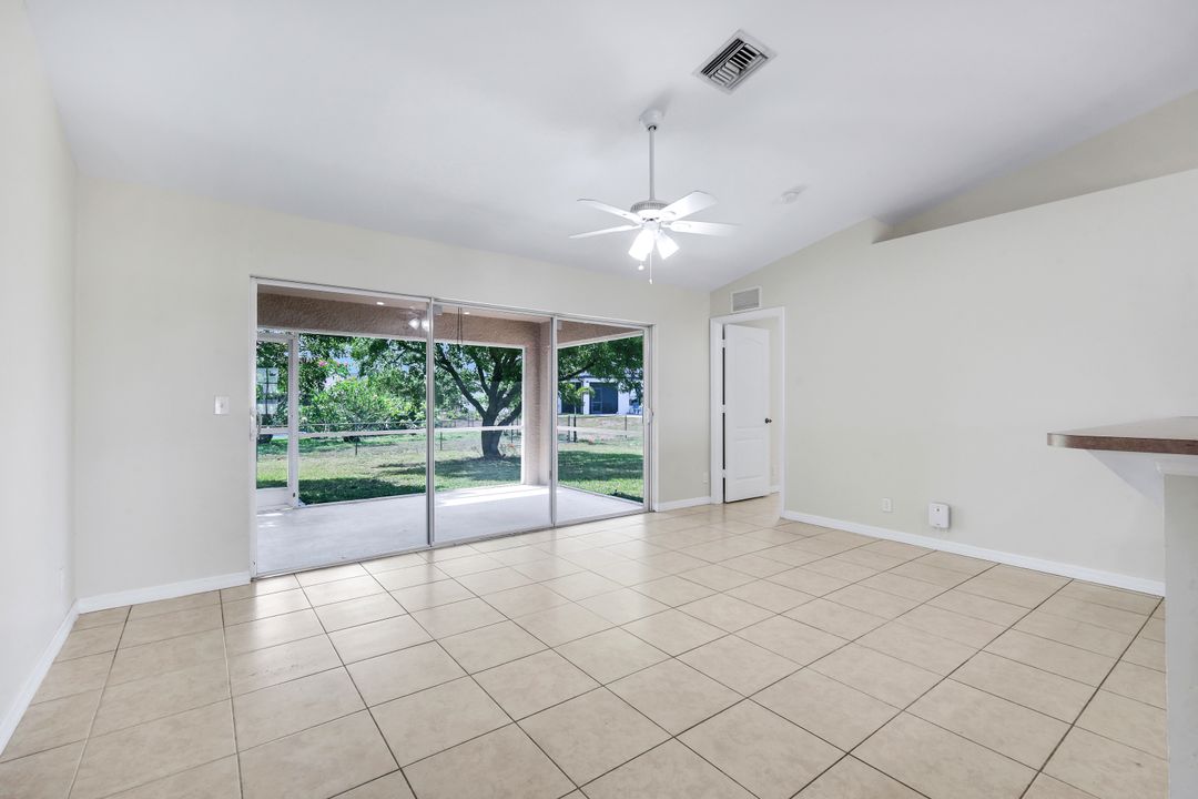 2010 NE 13th Pl, Cape Coral, FL 33909