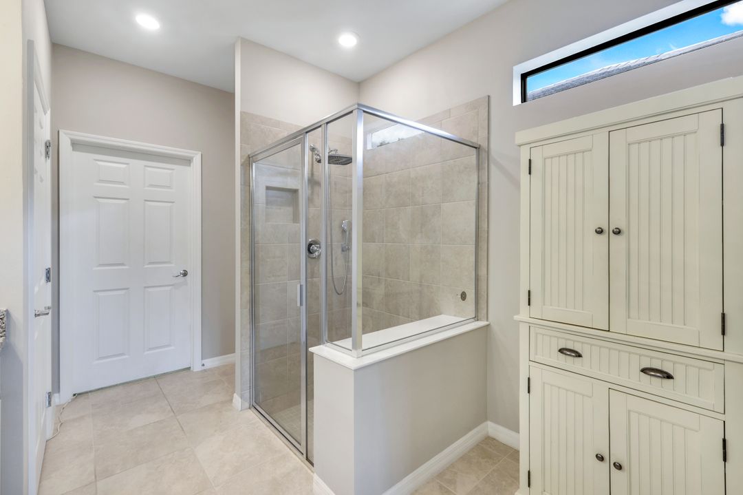 9368 Night Heron Ln, Naples, FL 34120