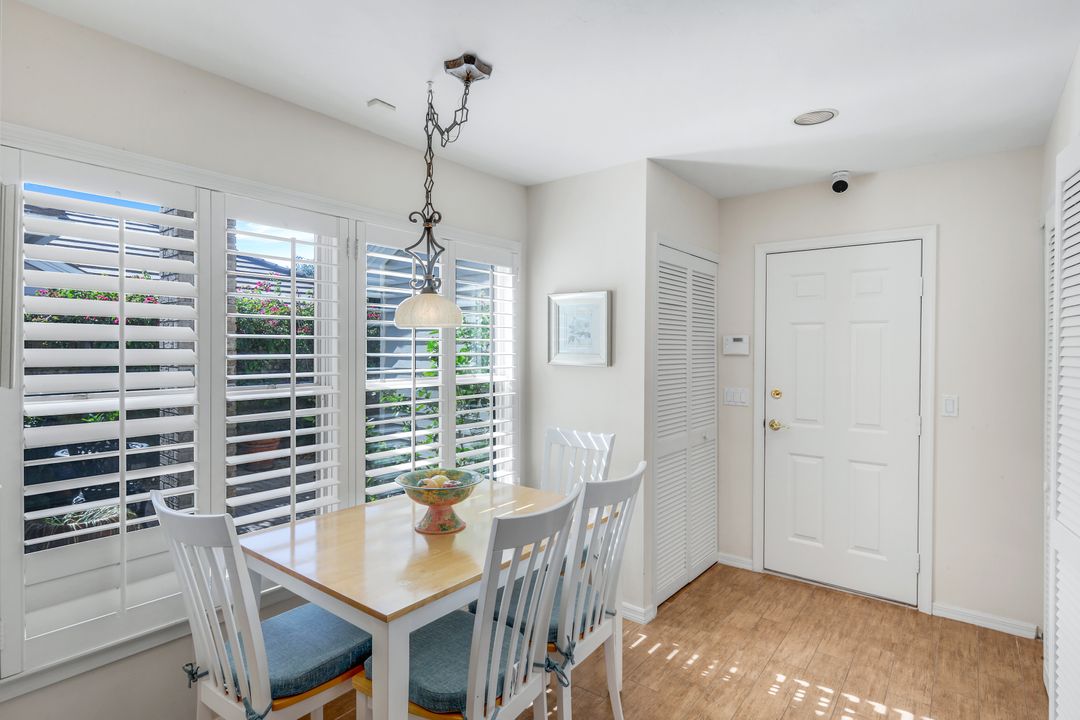 6636 Trident Way, Naples, FL 34108