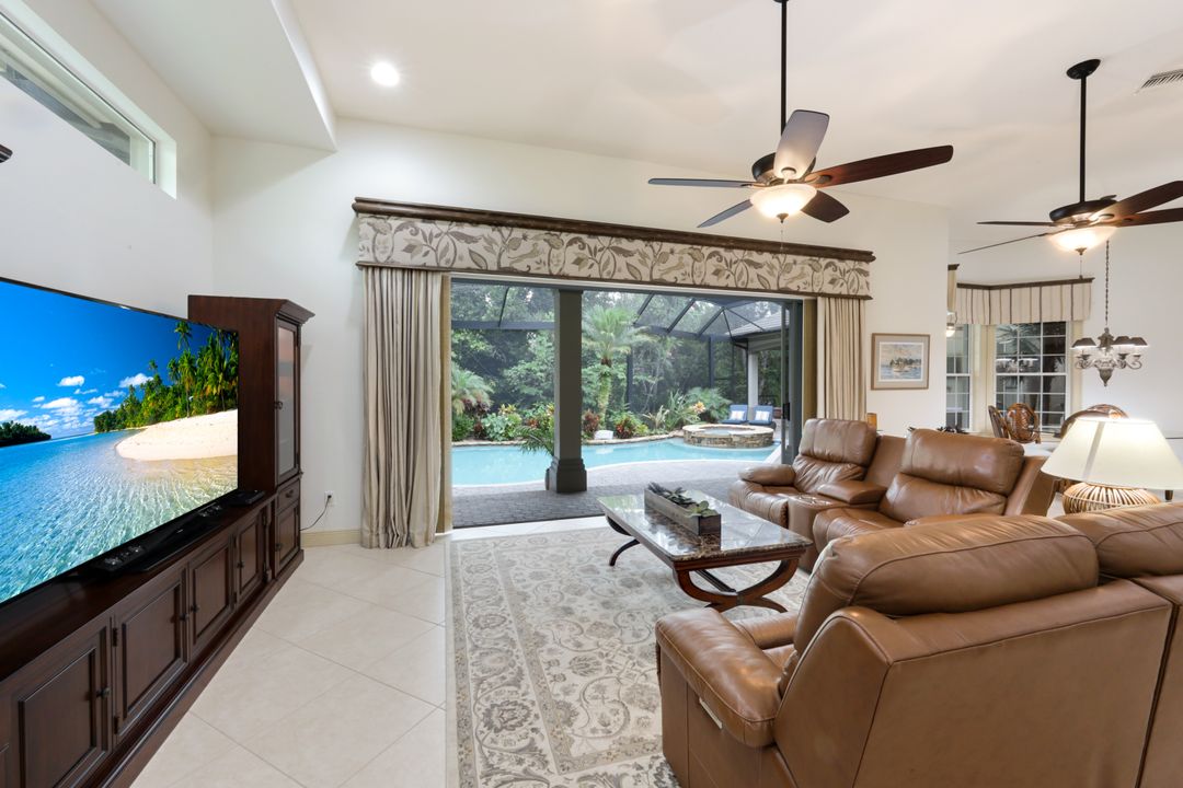 12099 Collier's Reserve Dr, Naples, FL 34110