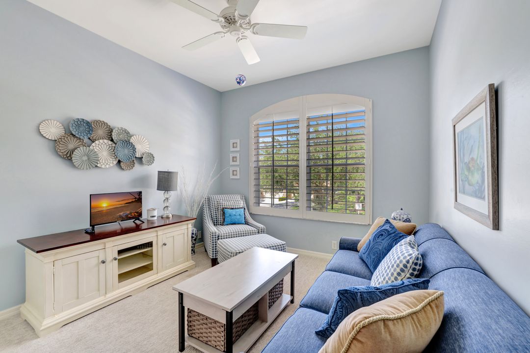 8560 Danbury Blvd #202, Naples, FL 34120