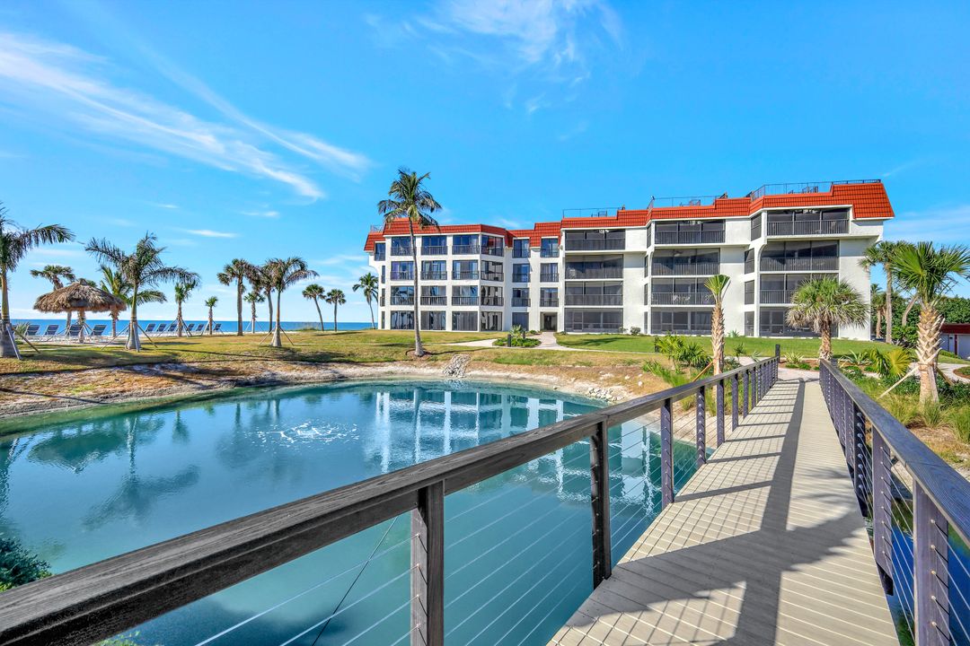 2445 W Gulf Dr, Sanibel, FL 33957