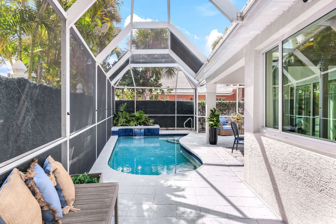 1262 Silverstrand Dr, Naples, FL 34110